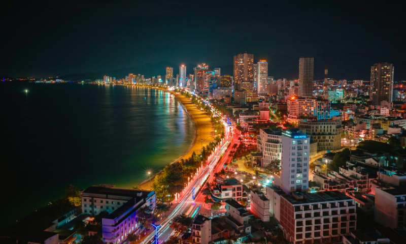 Vietnam: Insights & Islands